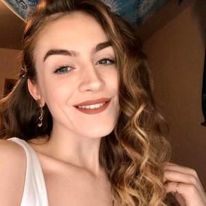 Meet your Posher, Crystal